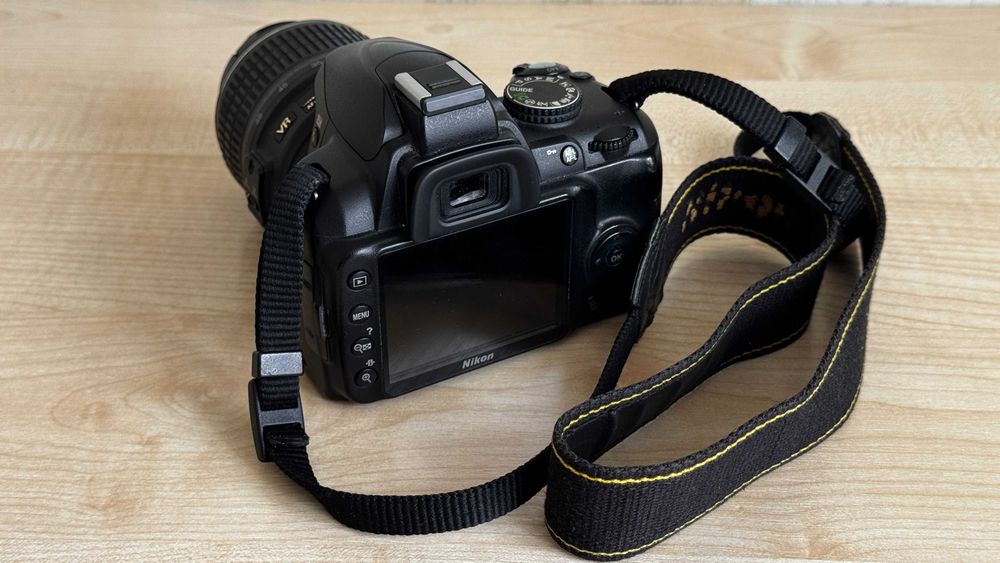 Фотоапарат Nikon D3000 18-55 VR kit