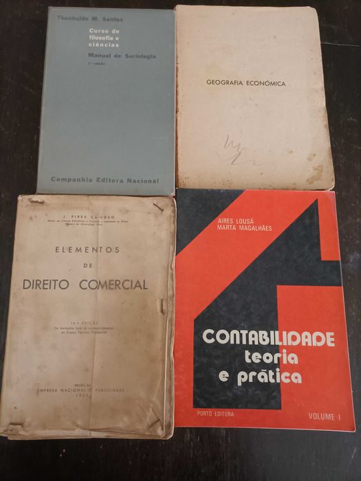 18 Livros Escolares/Dicionários Inglês Português, a Partir de