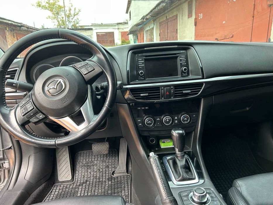 Мазда  6  2014 р.в.