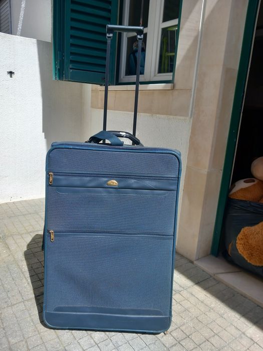 Mala de viagem grande em tecido