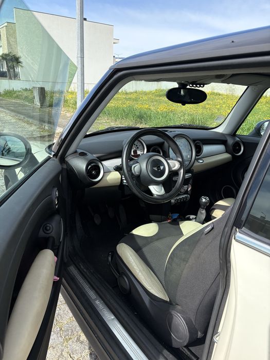 Mini cooper D …….442673276703232002
