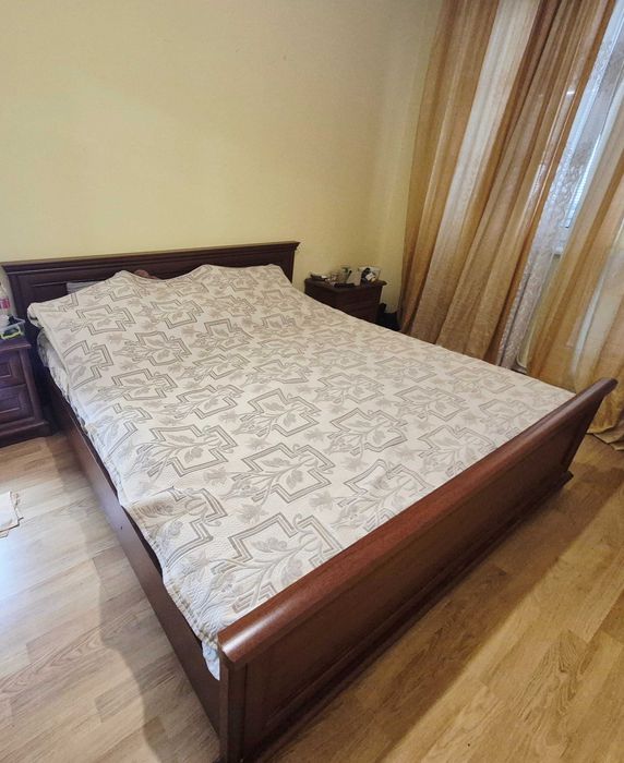 Продам велике ліжко !