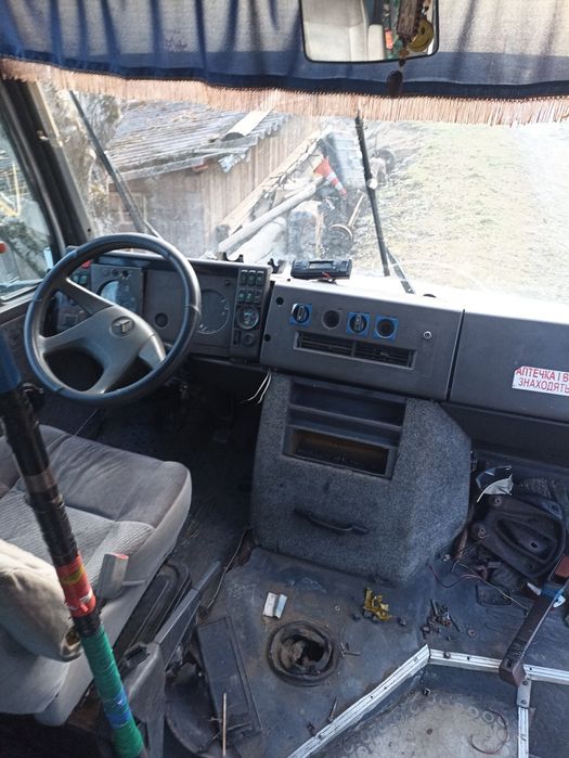 Мерседес- Бенц 611 автобус, під самоскид евакуатор розбір, запчастини, Ом 364 турбоінтеркулер.