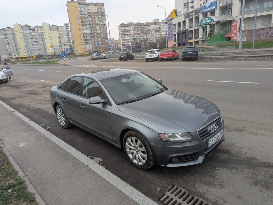 Автомобиль Audi A4