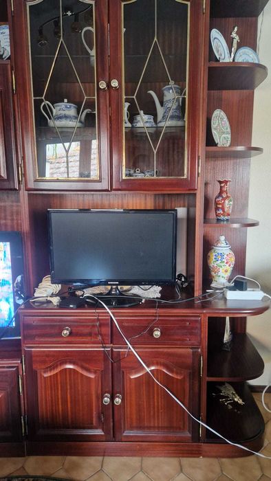 Móvel de tv com bar