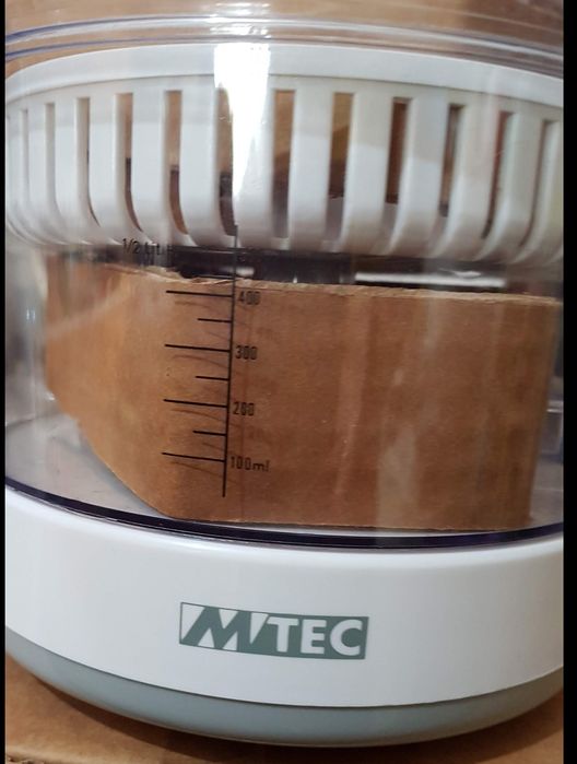 Espremedor de citrinos Novo/Nunca Usado (Tamanho reduzido)