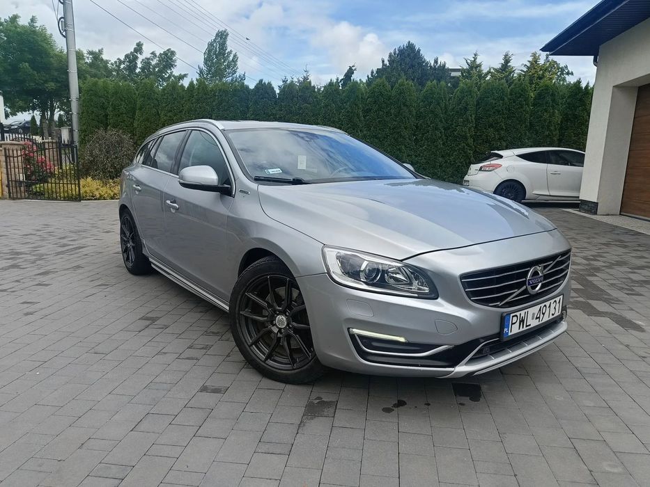 Volvo V60 Volvo V60 D6 Plug in Hybryda 283 KM ładny stan