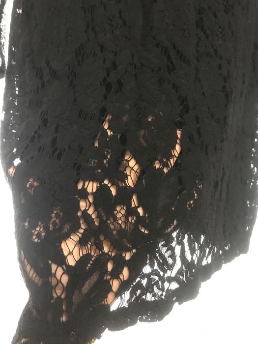 Чорна міні сукня Zara з мереживом