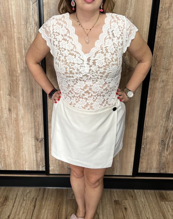 Spódnico spodnie rozmiar 50 plus bluzeczka koronkowa gratis