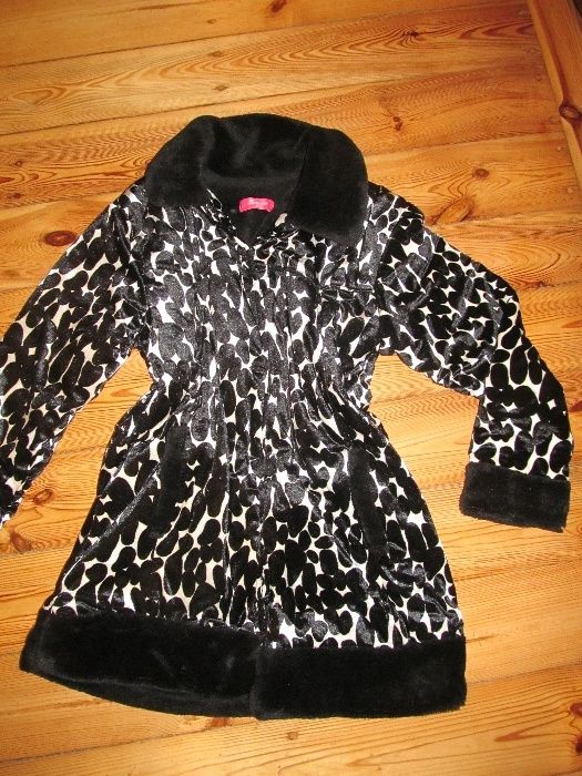 oryginalne ekskluzywne futerko płaszcz ciepły czarno-biały