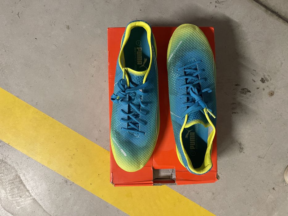 Buty piłkarskie do piłki nożnej korki lanki puma evospeed fresh sl