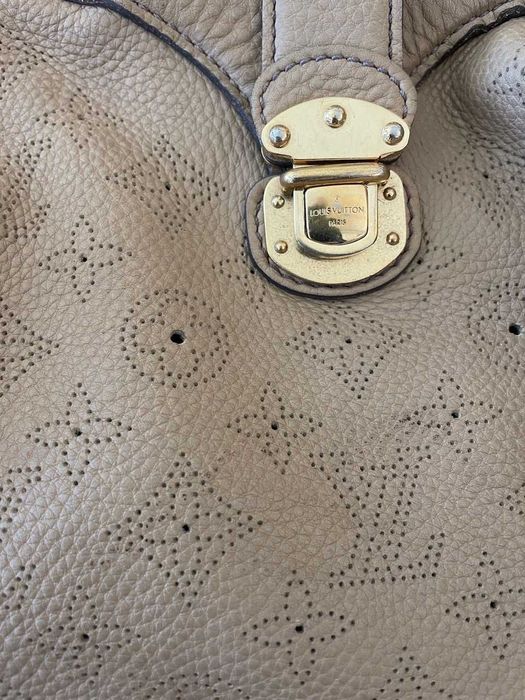 Mala LOUIS VUITTON – modelo Mahina XS