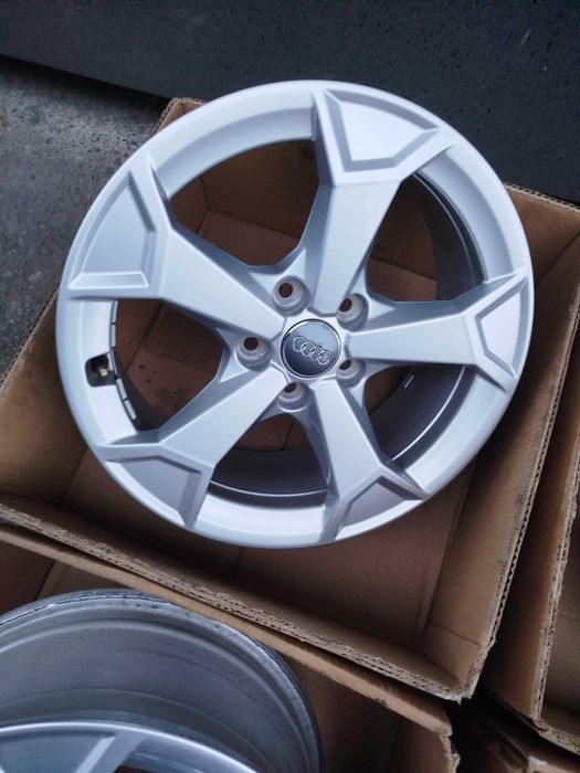 A302# Alufelgi 17" 5x112 Et 38 6,5J Audi A3, A4, Q3