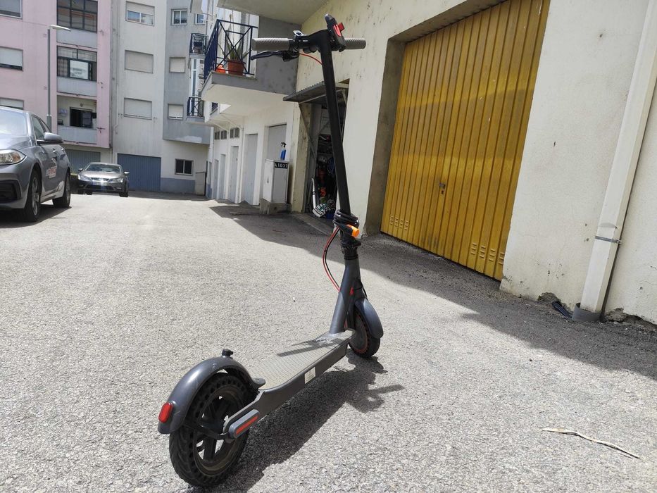 Trotinete elétrica AOVO M365 Pro
