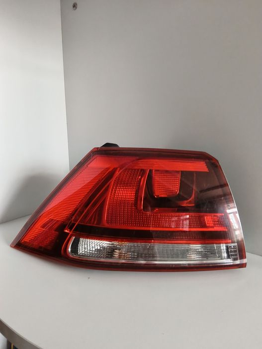 Ліхтар лівий VW Golf VII європа