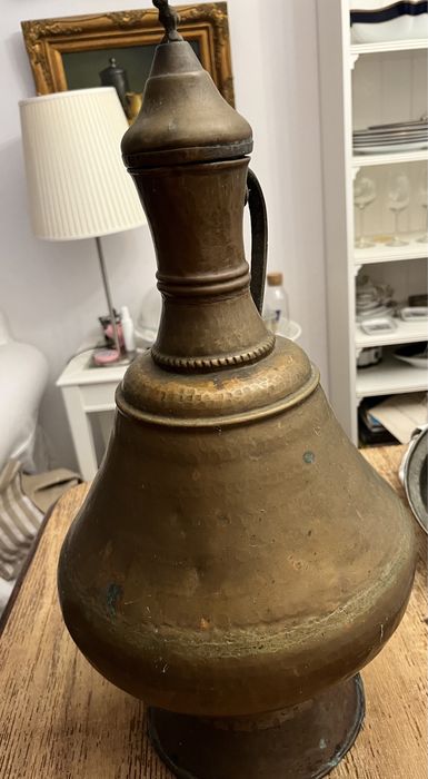 Tachos de cobre antigos com pegas trabalhadas