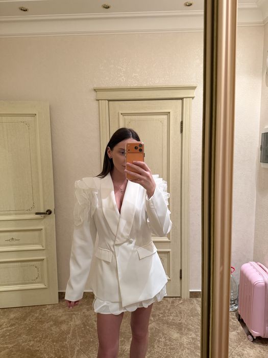 Комплект піджак + спідниця-шорти