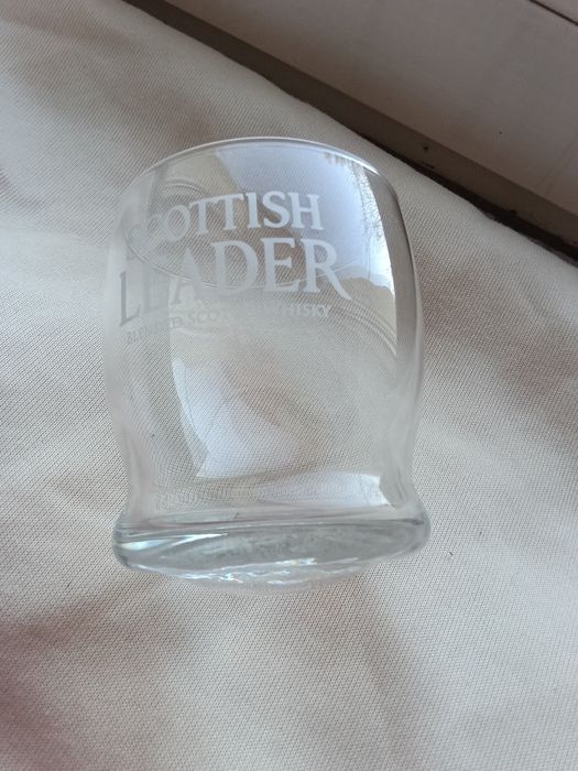 Szklanka do whisky bujana do wydzielania aromatu