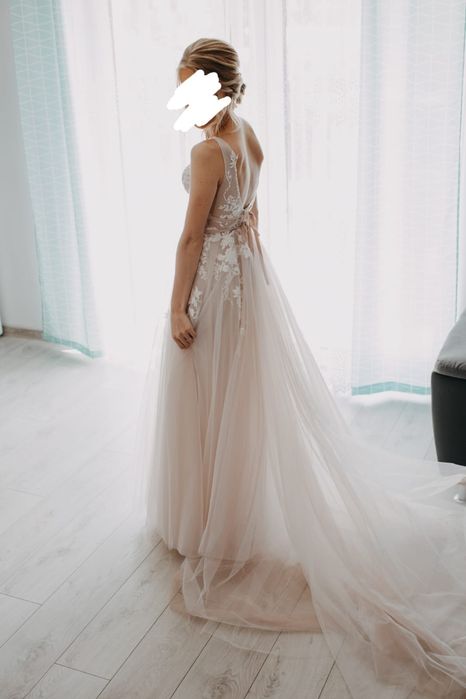 Suknia ślubna Anne Mariee model Leslie z trenem - rozmiar S/36/168 cm