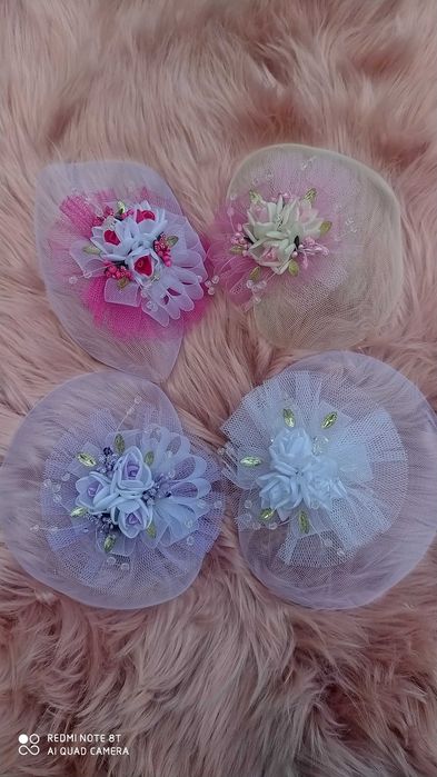 Святкові заколки з вуалькою