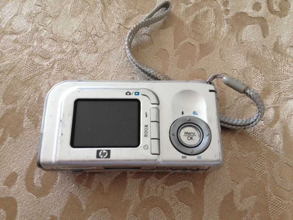 Máquina fotográfica digital HP para peças ou decoração
