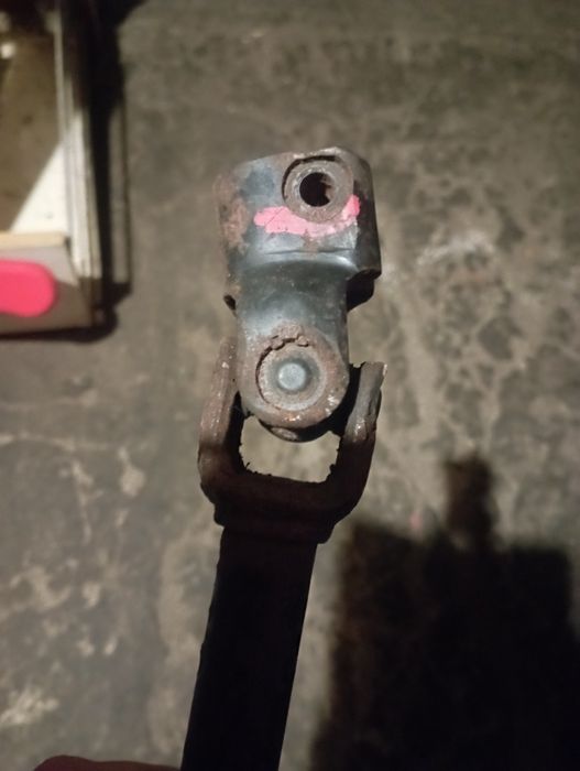 Продам карданчик руля Sprinter 906