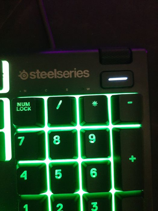Klawiatura SteelSeries Apex 3 40% taniej