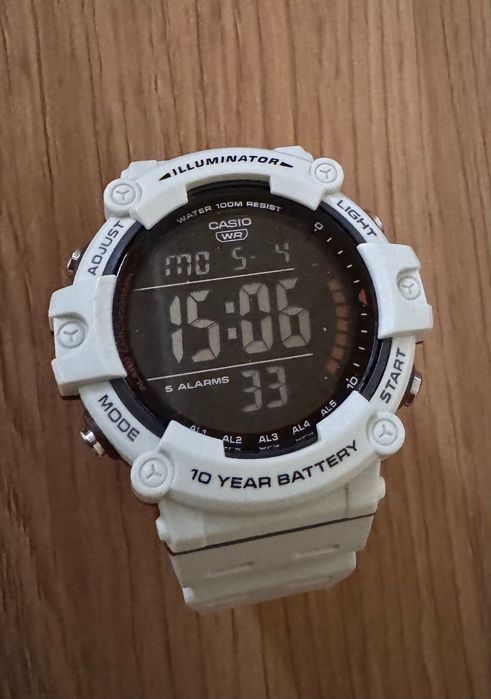 Продам годинник Casio