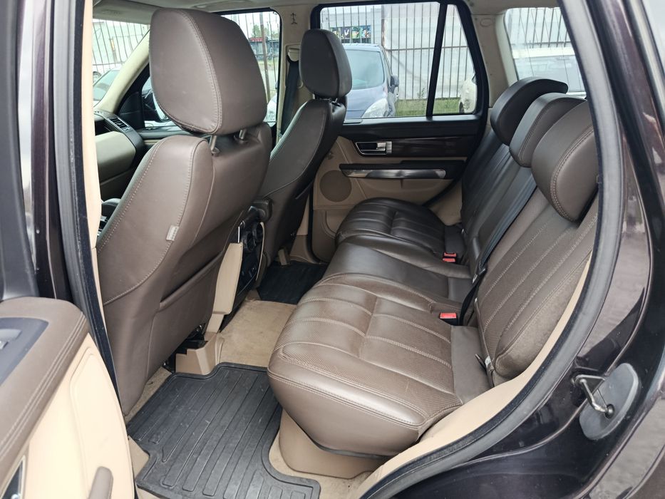 Range Rover Sport 2012 года 3.0 турбодизель полная комплектация в идеальном состоянии