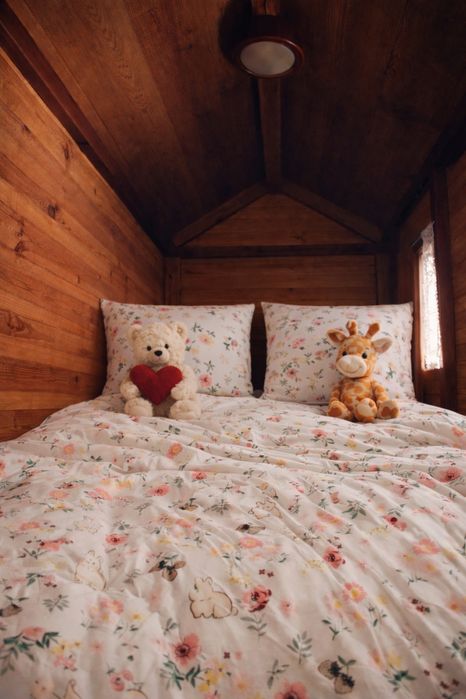 Drewniane  łóżko - domek