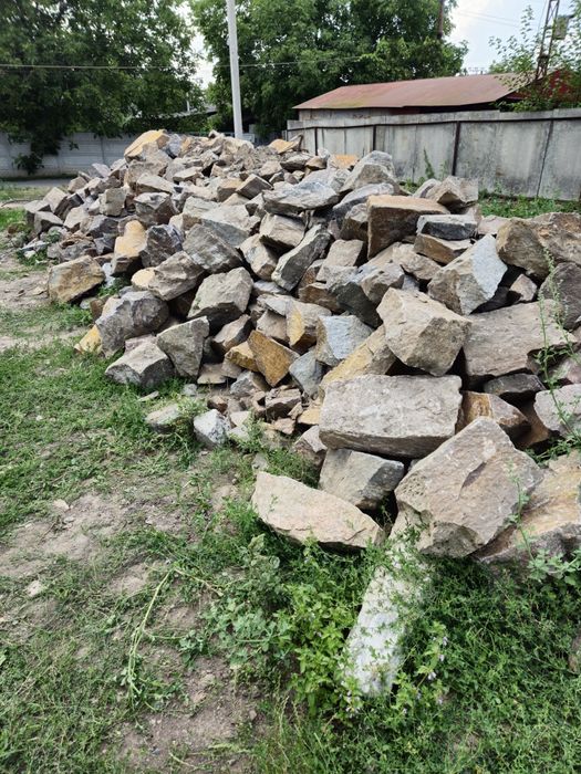 Камінь бутовий самовивіз.
