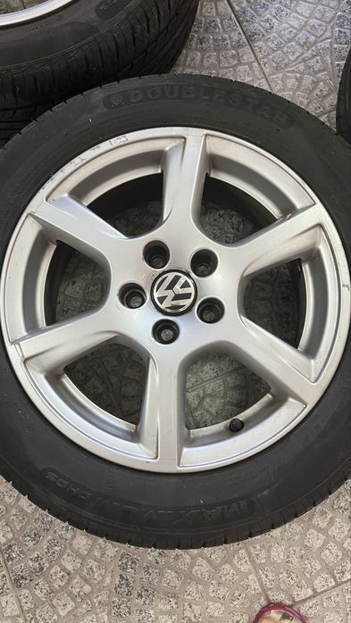 Jantes originais volkswagen Polo – R15 + pneus 195
