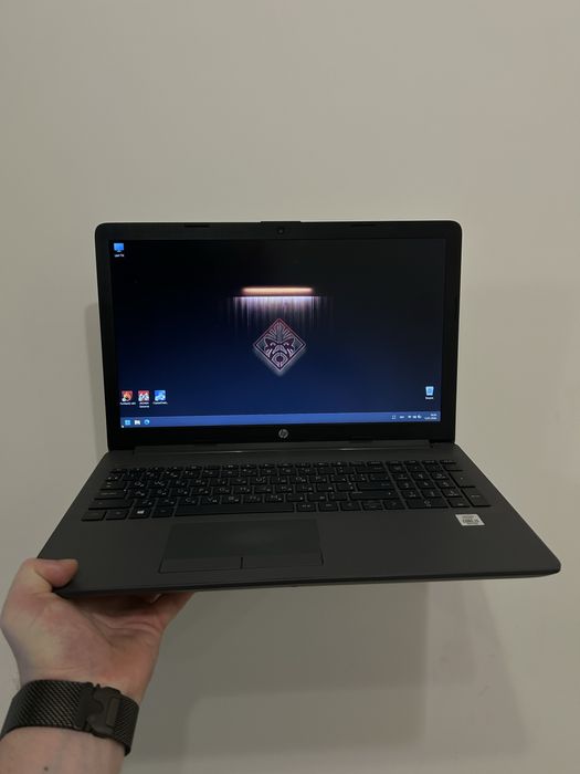 Непаганий бюджетий ноутбук HP 250 G7  у відміному стані