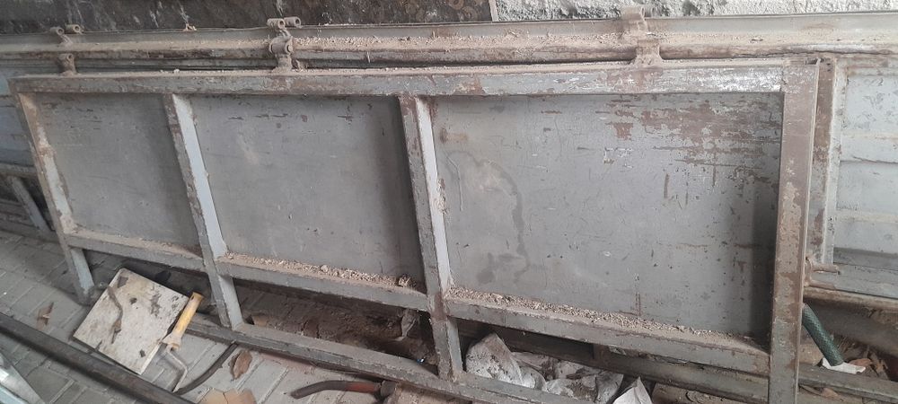 Продам кузов бортовой 4.2м. На Газель.