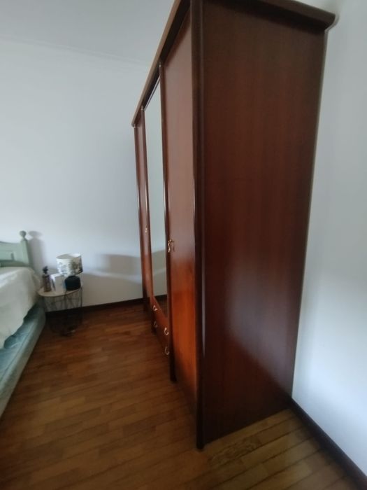 Guarda roupa madeira