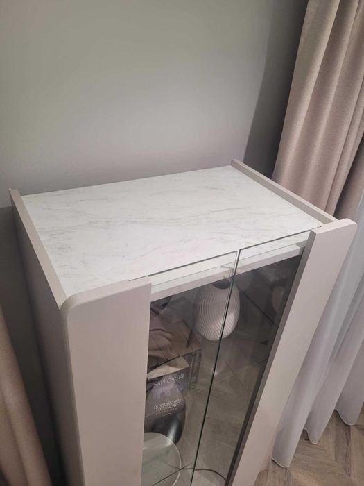 Witryna Malmi 60 cm [kaszmir / czarne nóżki]