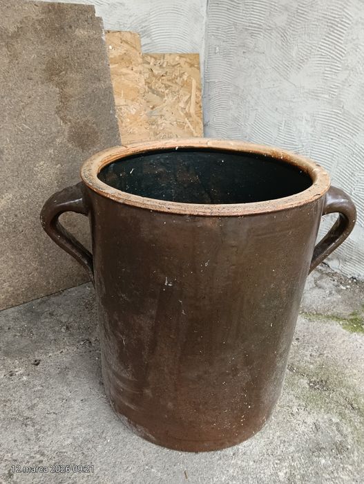 Garnek gliniany duży