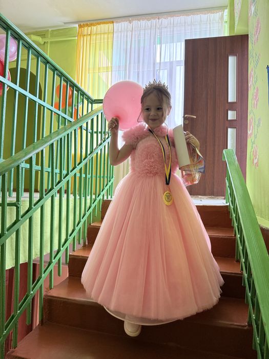 Сукня на випускний , святкова сукня на дівчинку