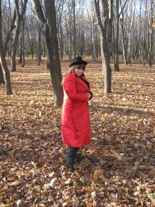 Плащ красный