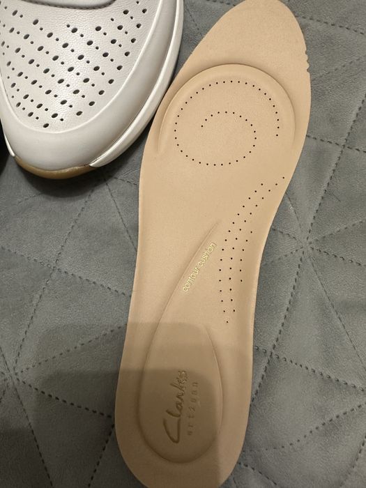 Buty damskie ze skóry  Clarks