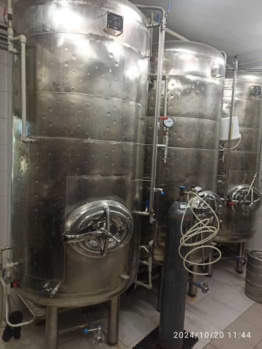 Zbiornik fermentacyjny do piwa z płaszczem chłodzącym