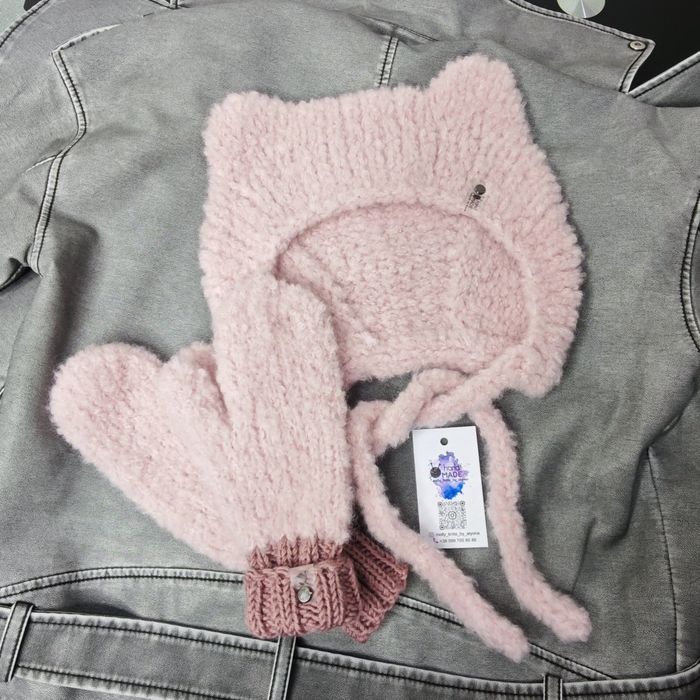 Комплект чепчик и варежки букле