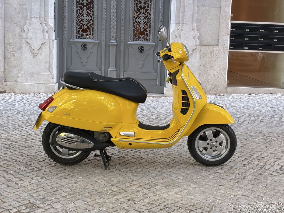 Vespa GTS 250 2005 com 35.000 km