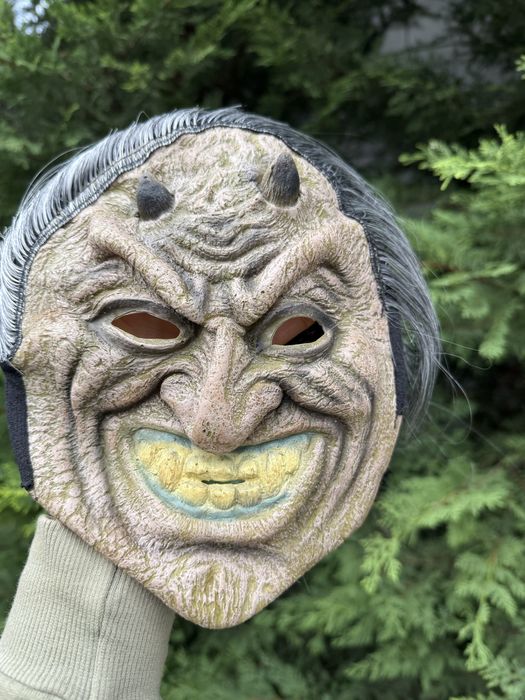 Маски для хеловіну