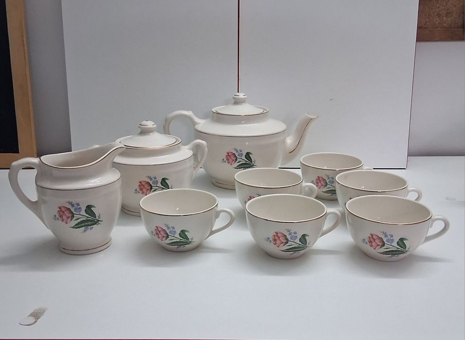 Porcelana da Fábrica de Loiça de Sacavém