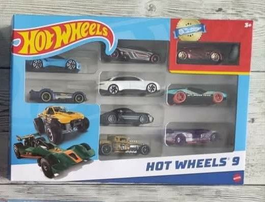 Zestaw Hot Wheels 9pak