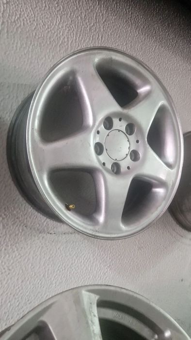 JANTES 16 MERCEDES C AVANTGARDE USADAS EM BOM ESTADO COM PNEUS USADOS