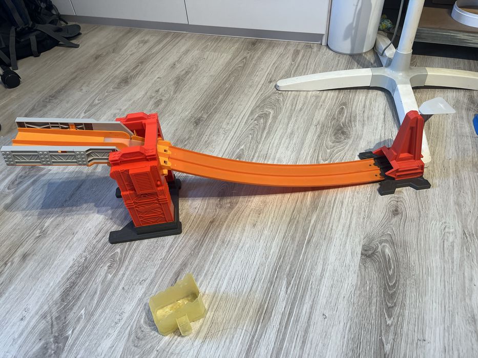 tory hotwheels mix