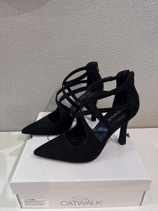 Nowe Catwalk 38 szpilki czarne Deichmann czółenka