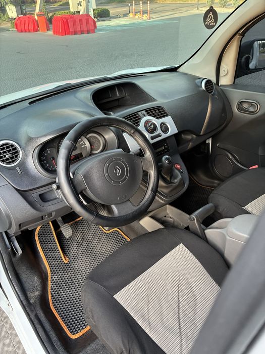 Продам Рено Кенго 2  Renault Kangoo 2012